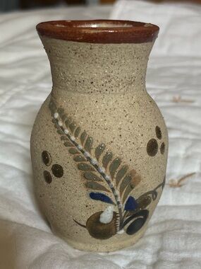 3” Mini handmade sandstone vase. Mexican pottery
